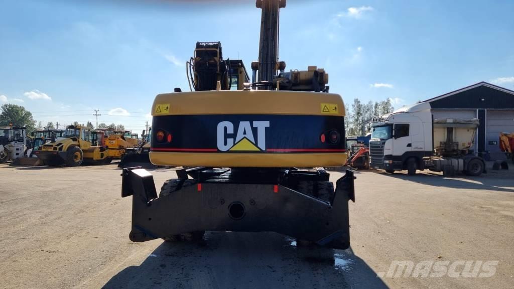 CAT M 322 C MH Movimentazione rifiuti