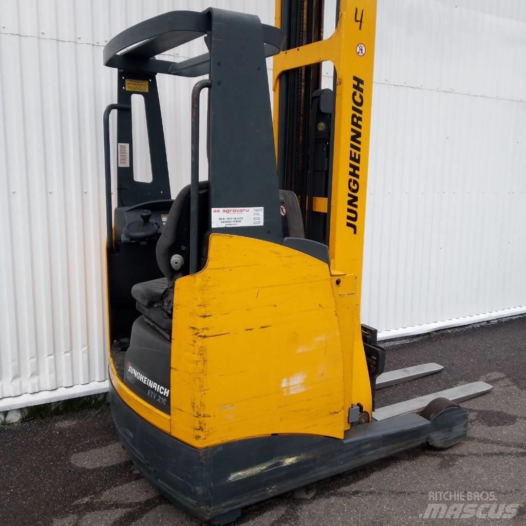 Jungheinrich ETV 216 Carrello retrattile