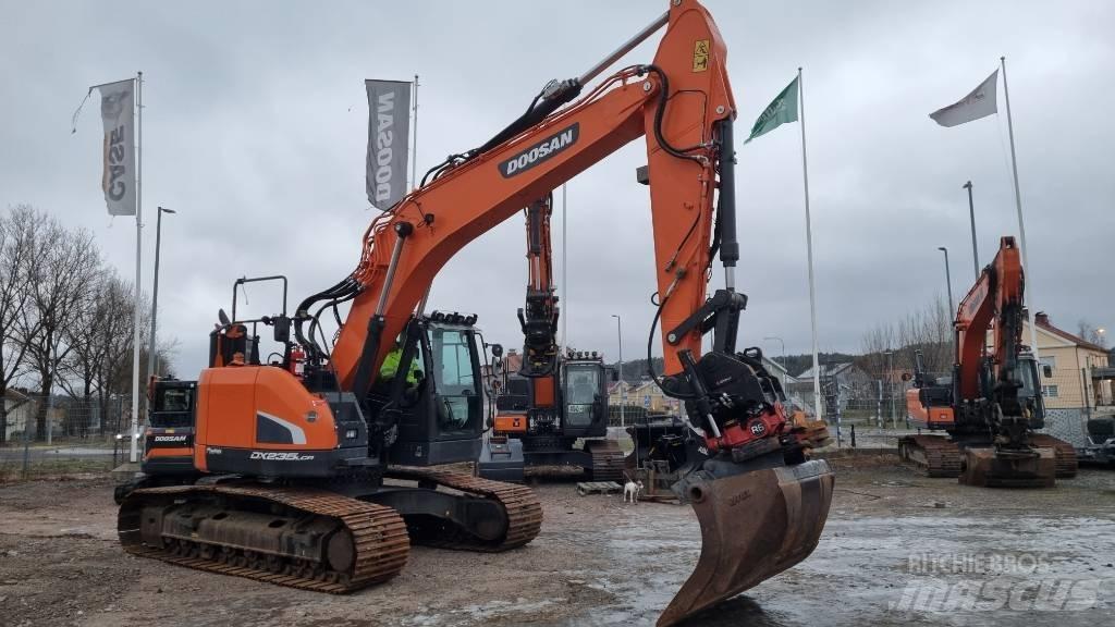 Doosan 235 LCR Escavatori cingolati