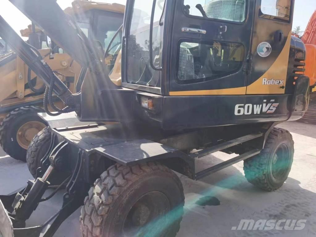 Hyundai Robex 60 W Escavatori gommati