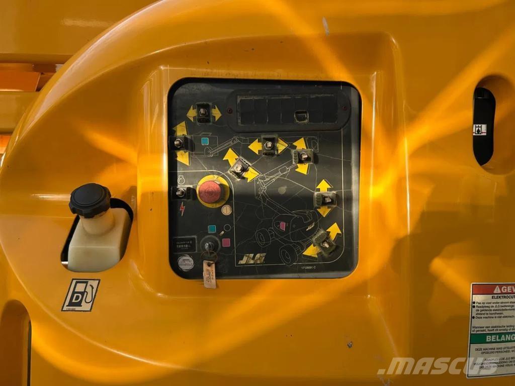 JLG 450AJ Piattaforme a braccio articolato