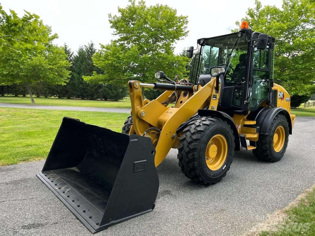 CAT 908M Pale gommate