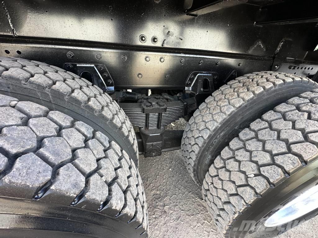 Freightliner 114 SD Camion autospurgo