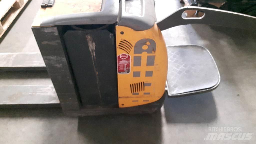 Atlet PLP200 Carrelli elevatori bassi a piattaforma