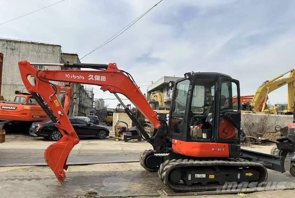Kubota 163 Escavatori cingolati