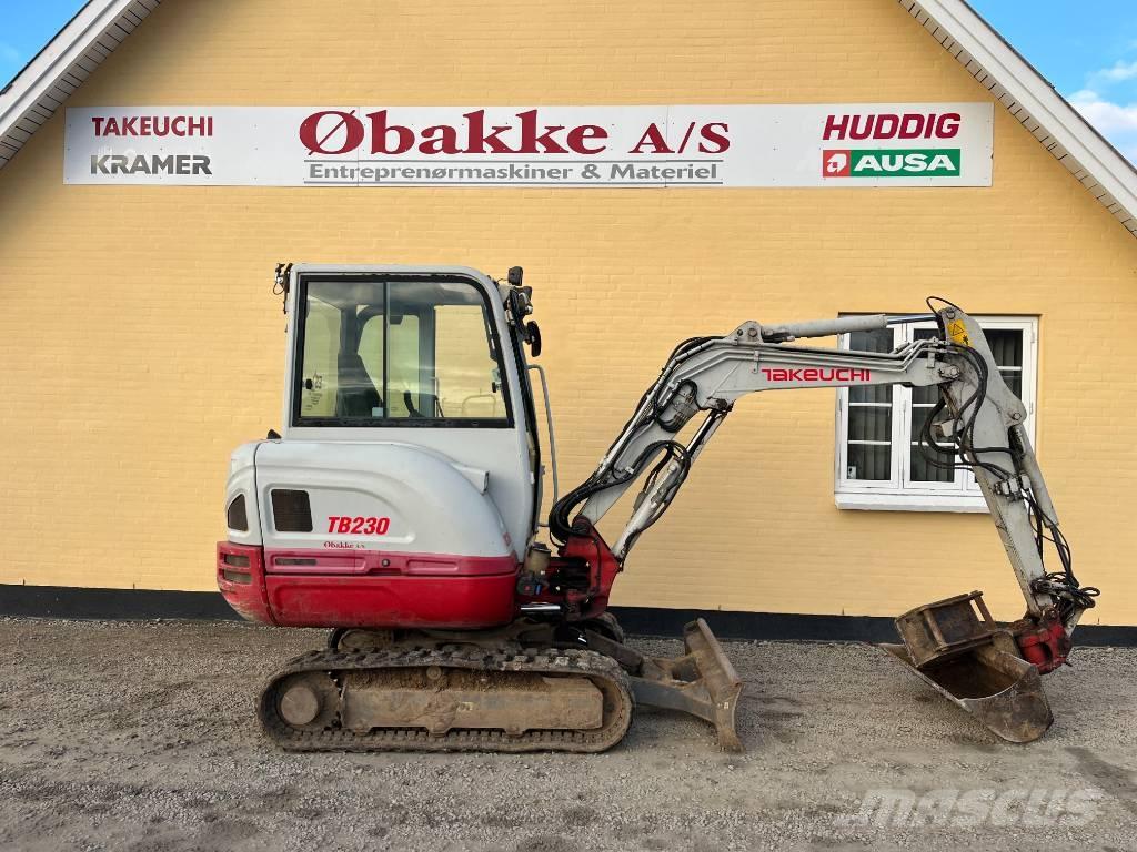 Takeuchi TB 320 Miniescavatori