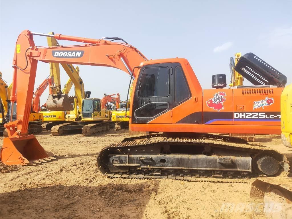 Doosan DH225LC-7 Escavatori cingolati