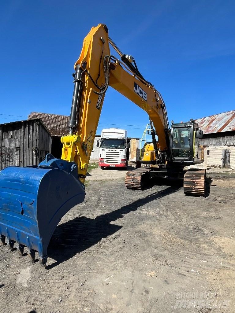 JCB JS 220 LC Escavatori cingolati