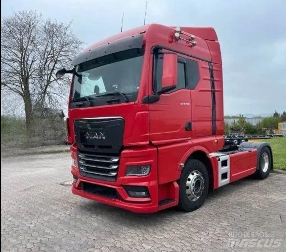 Shacman truck head Rimorchi ribaltabili