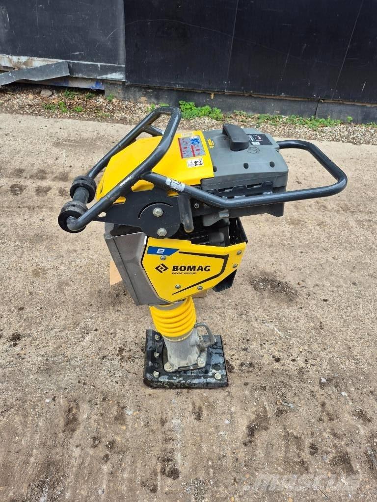 Bomag BT 60e Vibrocostipatore verticale