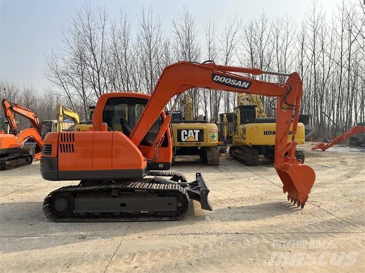 Doosan DX75 Miniescavatori