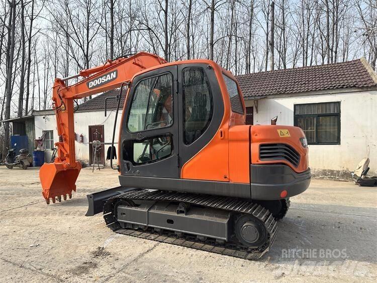 Doosan DX75 Miniescavatori