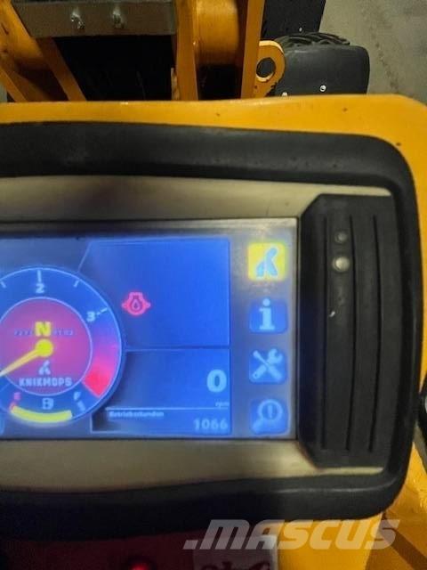 Knikmops KM 250 Pale gommate