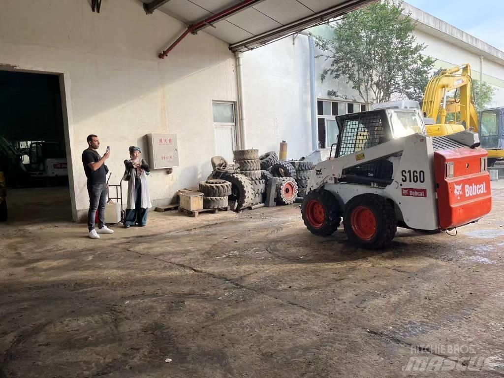 Bobcat S 160 Mini Pale Gommate