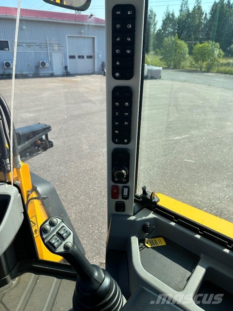 JCB 417 HT Pale gommate