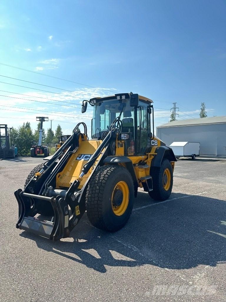 JCB 417 HT Pale gommate