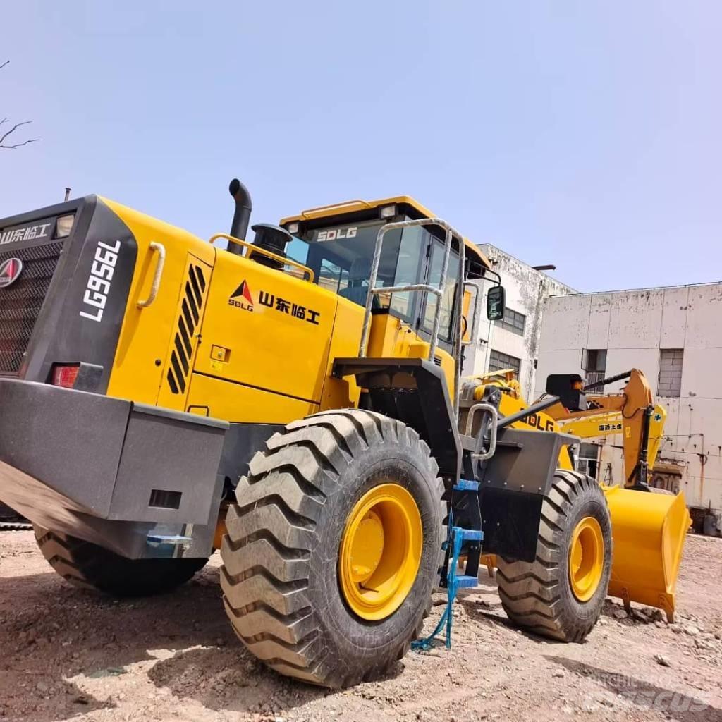 SDLG LG956L Pale gommate