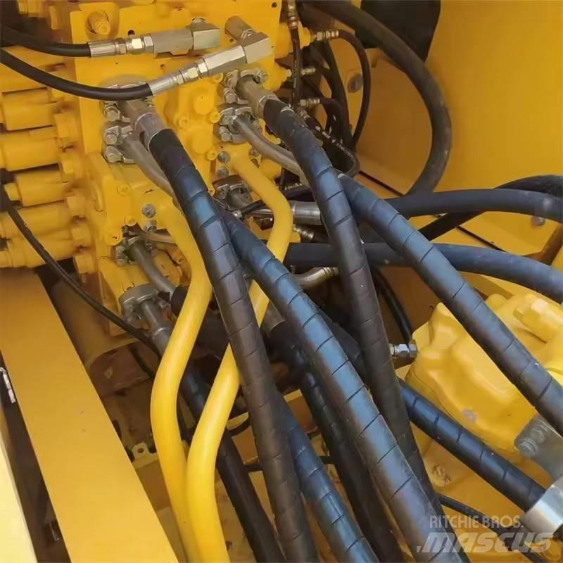 Komatsu PC 200 Escavatori cingolati