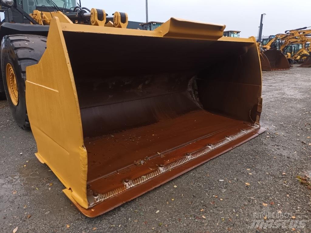 CAT 980 M Pale gommate