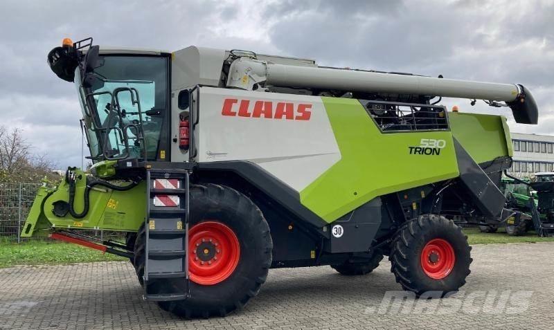 CLAAS TRION 530 Mietitrebbiatrici