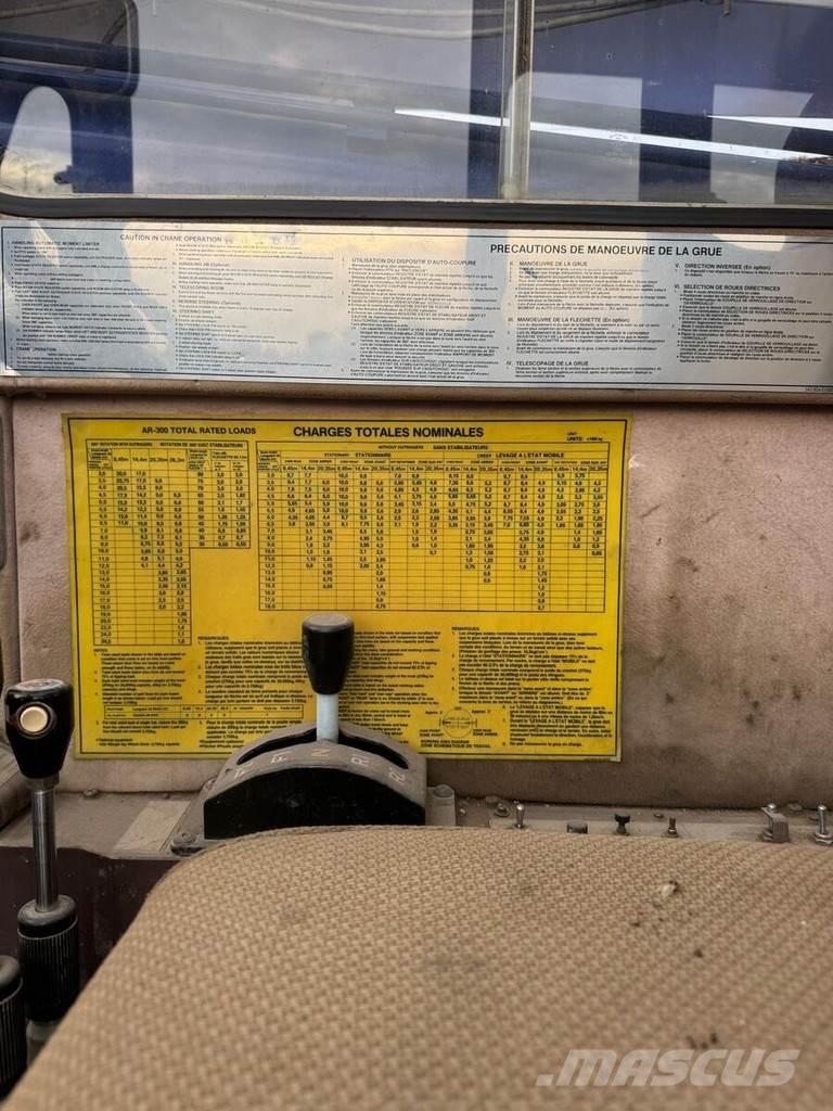 Tadano AR 300E Autogru