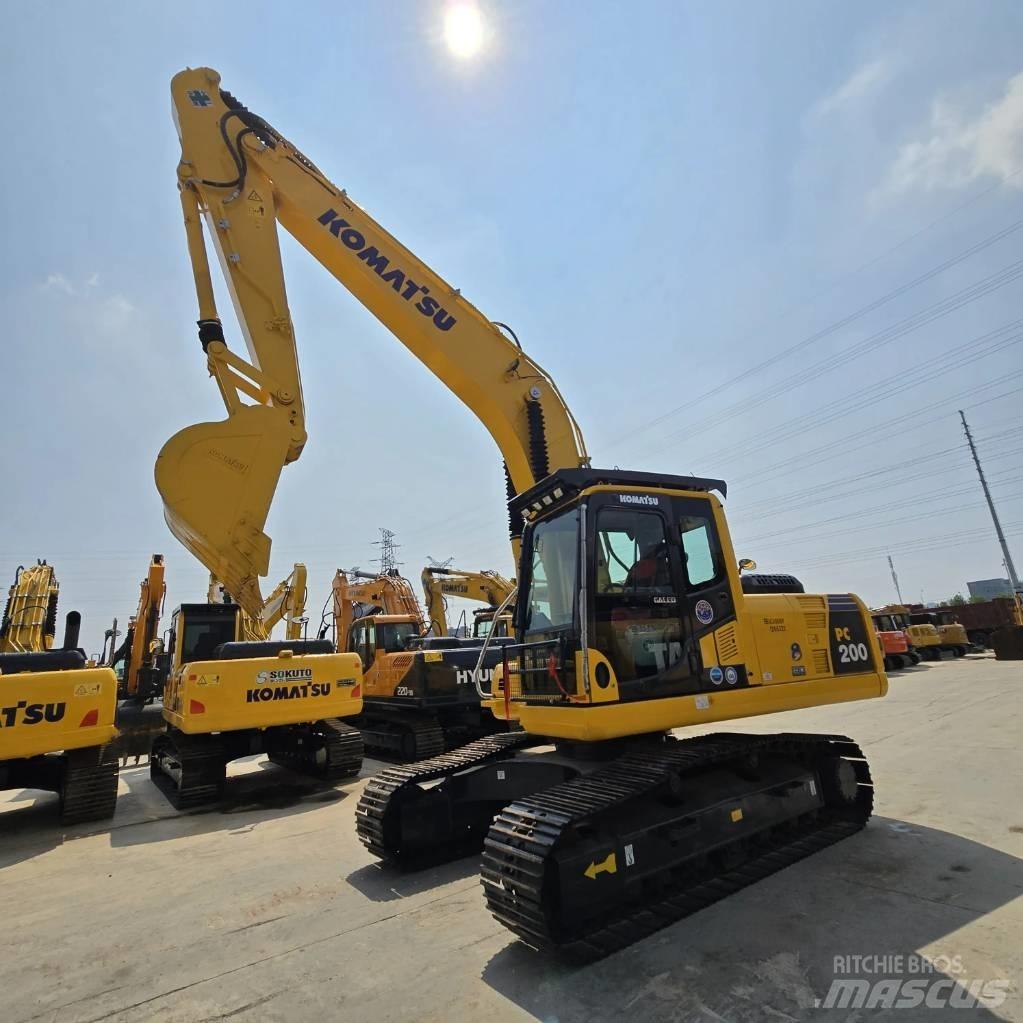 Komatsu PC 200-8 Escavatori cingolati