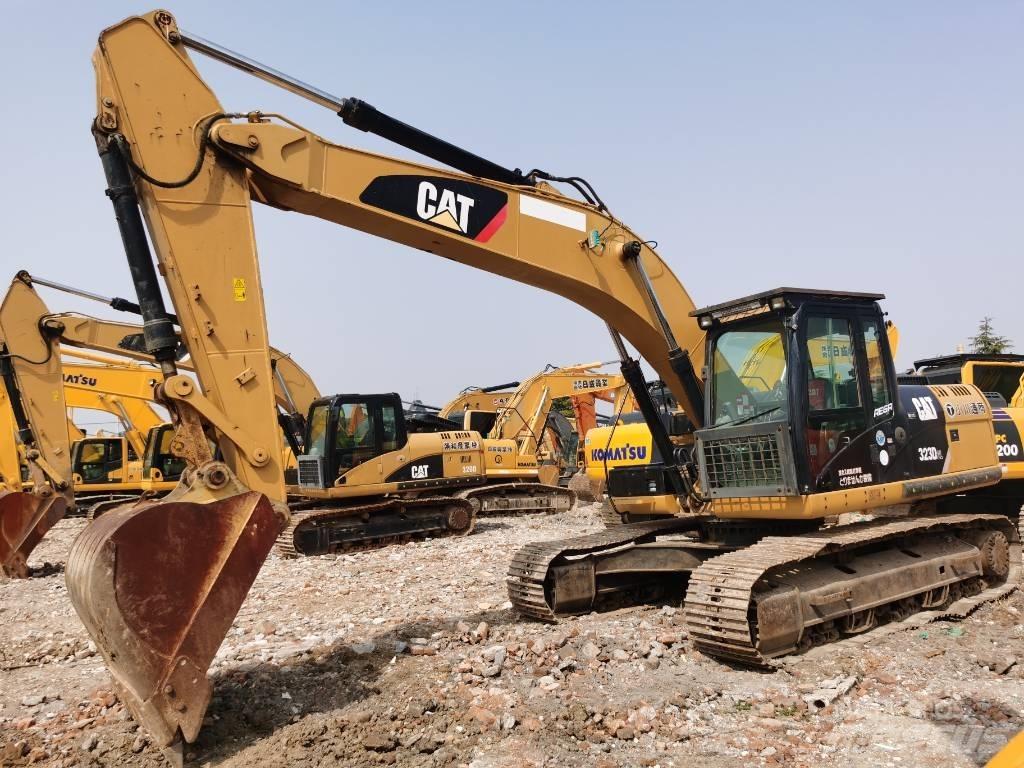 CAT 323 D L Escavatori cingolati