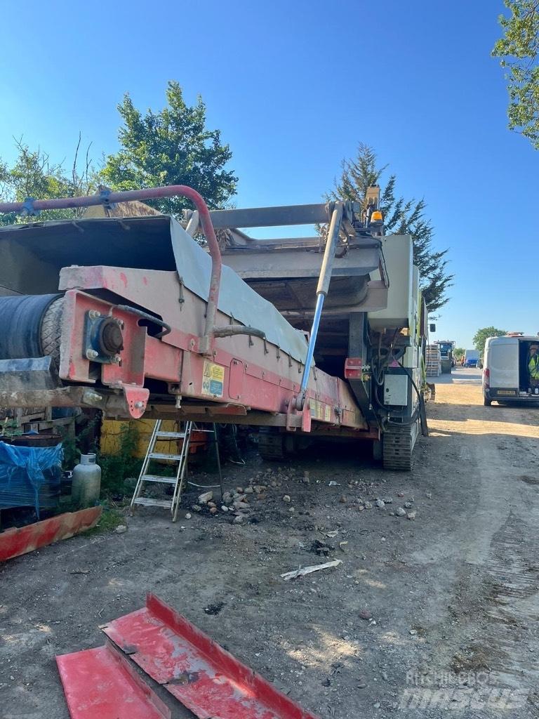 Sandvik QJ 241 Frantoi mobili