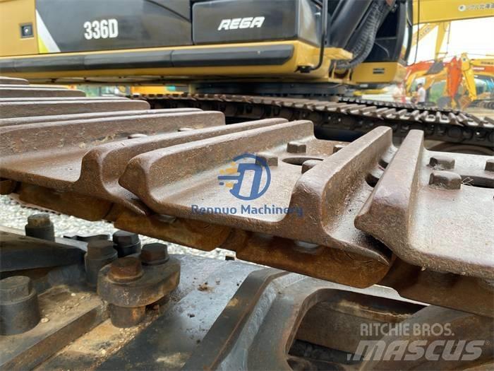 Komatsu PC450-8 Escavatori cingolati