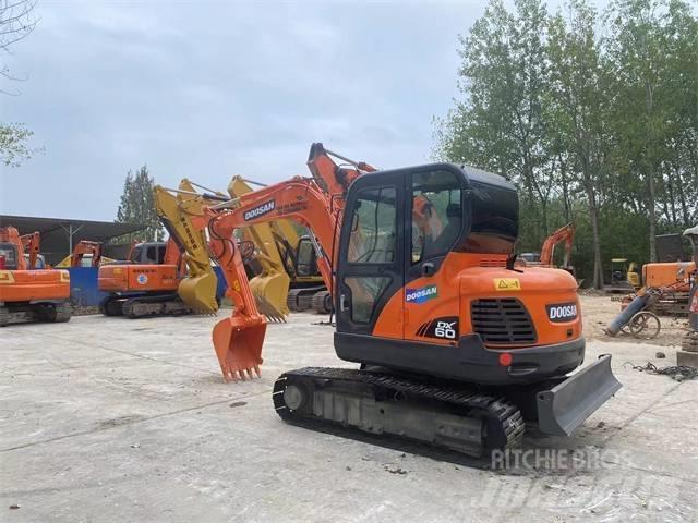 Doosan DX60 Miniescavatori