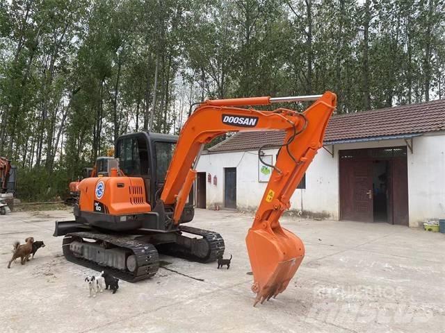 Doosan DX60 Miniescavatori