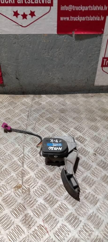 MAN TGA    81259706094 Cabine e interni