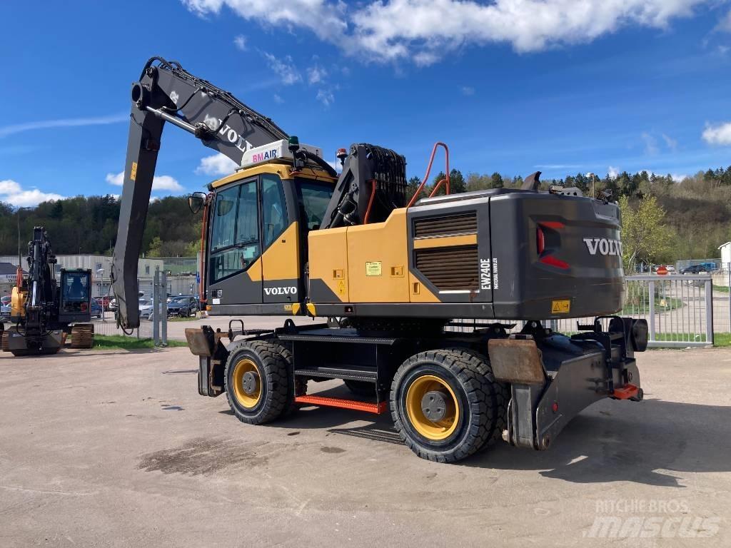 Volvo EW 240 E MH Movimentazione rifiuti
