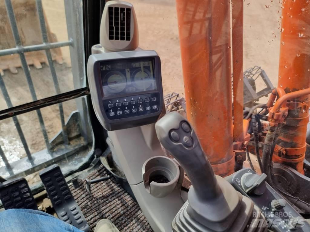 Hitachi ZX 250 LC-3 Escavatori cingolati