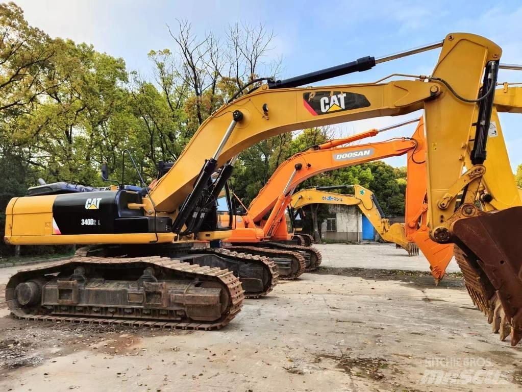 CAT 349 D2 Escavatori cingolati