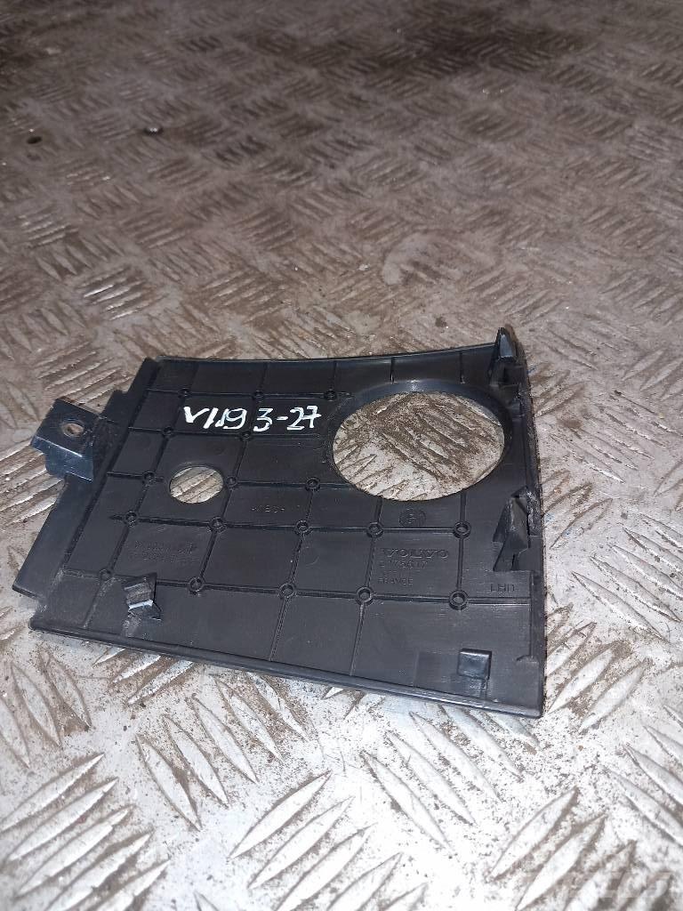 Volvo FH 12     3175617 Cabine e interni