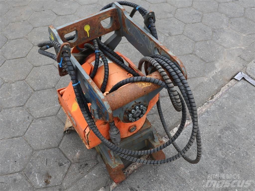  TILT ROTATOR TR07 Accoppiatori rapidi