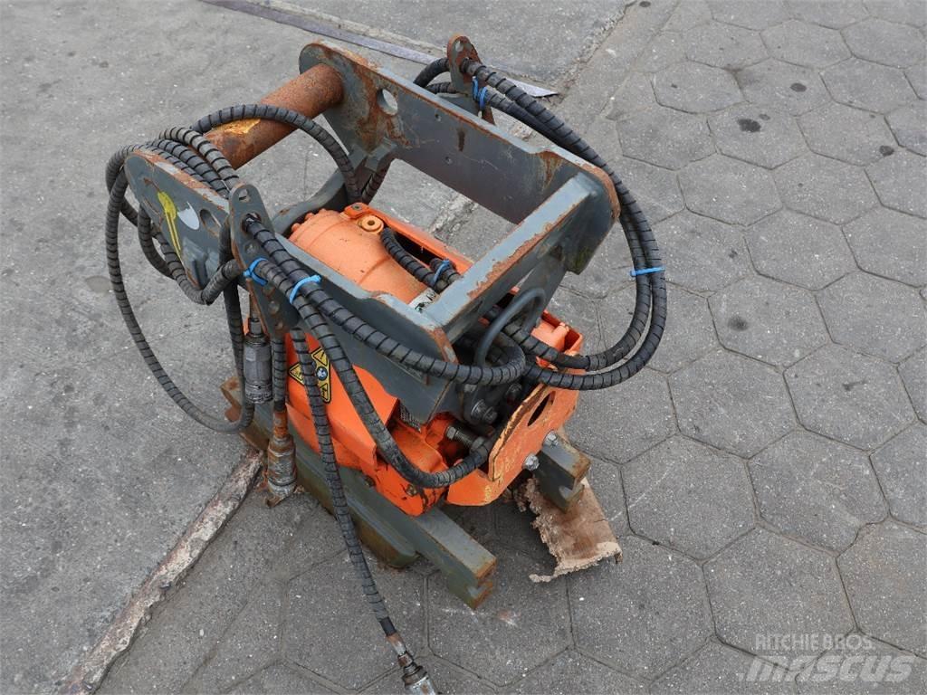  TILT ROTATOR TR07 Accoppiatori rapidi