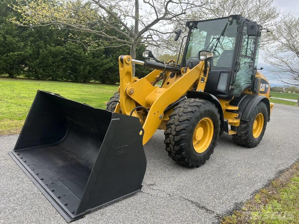CAT 908M Pale gommate