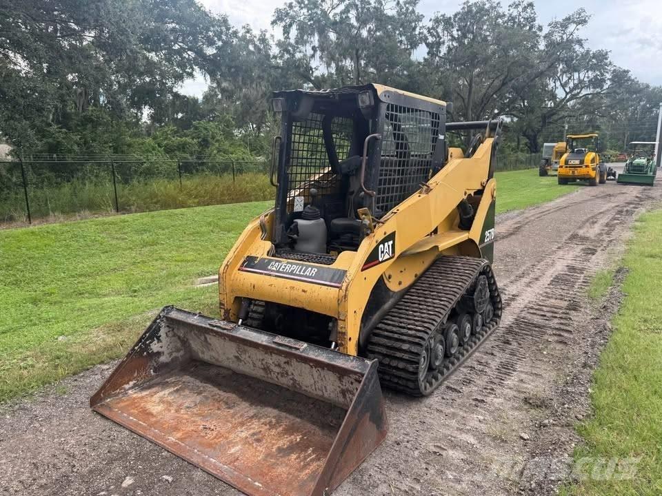 CAT 257B Mini Pale Gommate