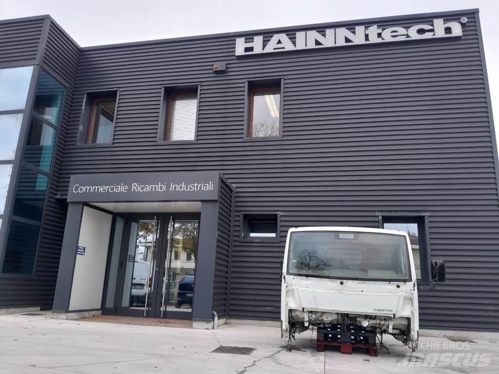 Nissan Cabstar Cabine e interni