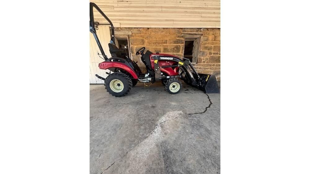 Yanmar SA223 Trattori