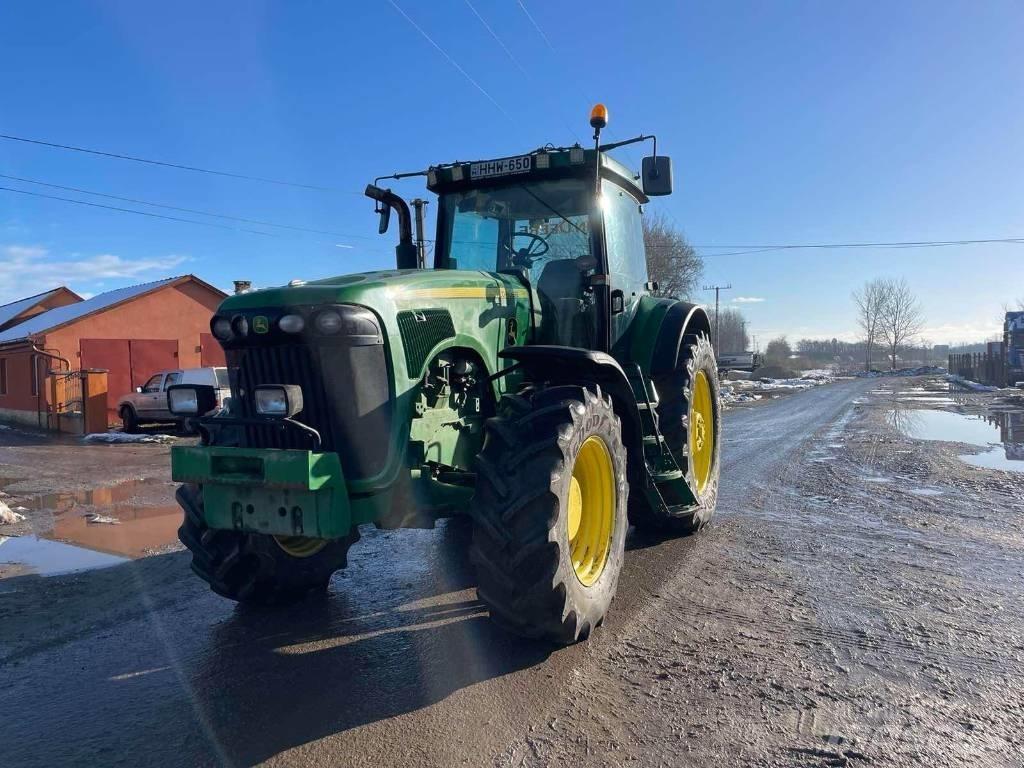 John Deere 8320 Trattori