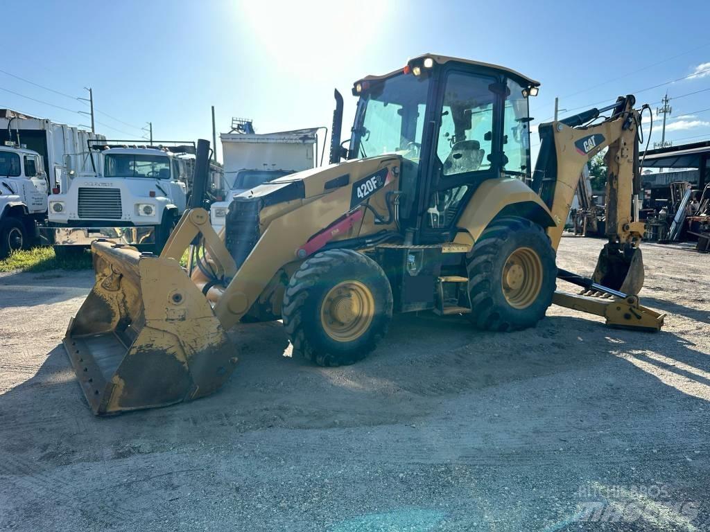 CAT 420F2 Terne