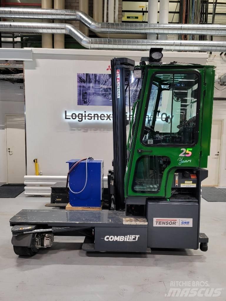 Combilift C4000ET Carrello elevatore retrattile a 4 vie