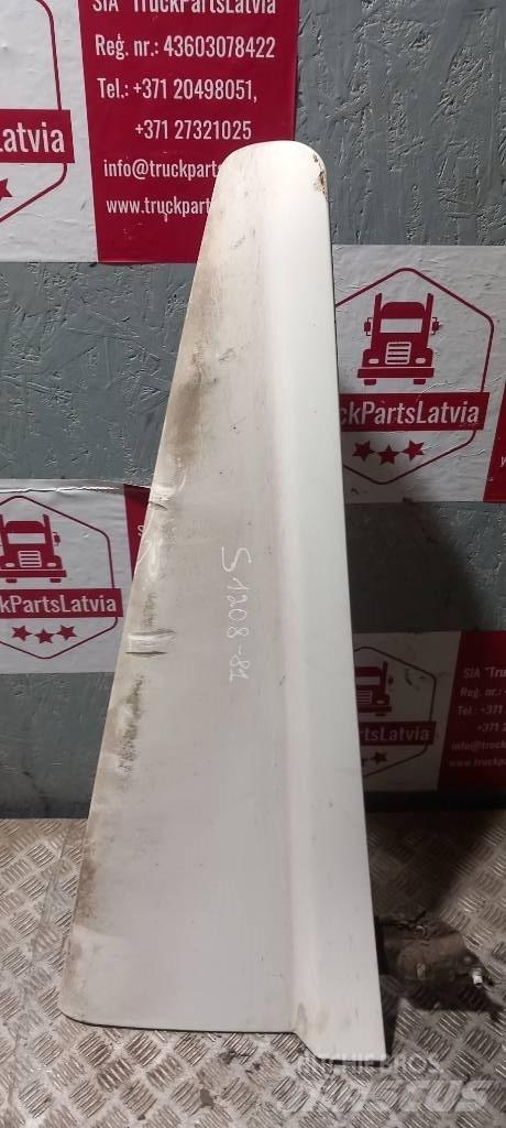 Scania 94 D.    1348514 Cabine e interni