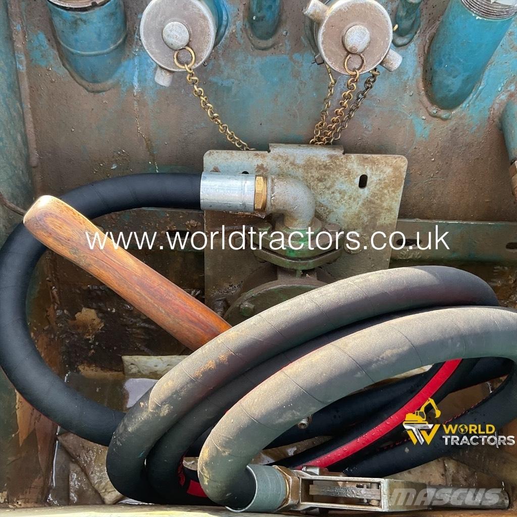  CONQUIP FUEL BOWSER Serbatoi per carburante e additivi