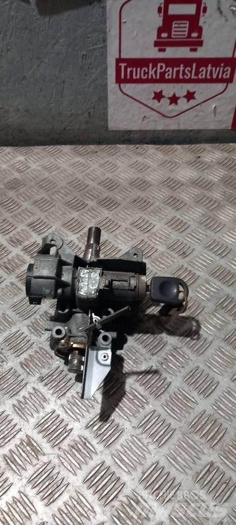 MAN TGX   81255016035 Cabine e interni