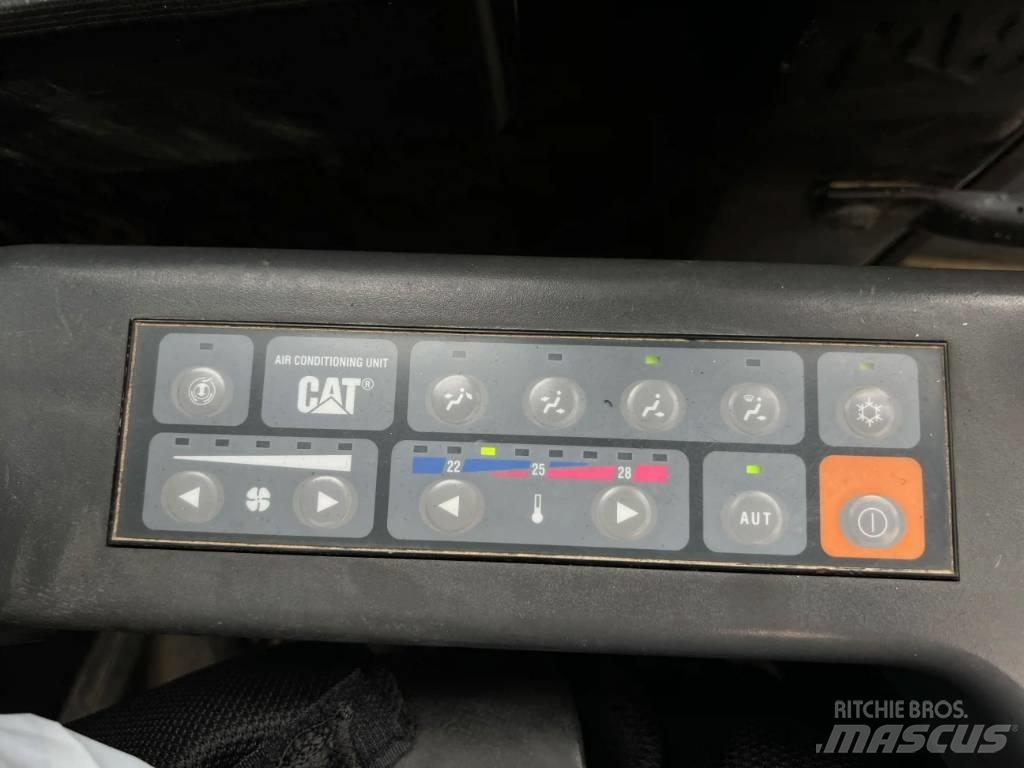CAT 321D LCR Escavatori cingolati