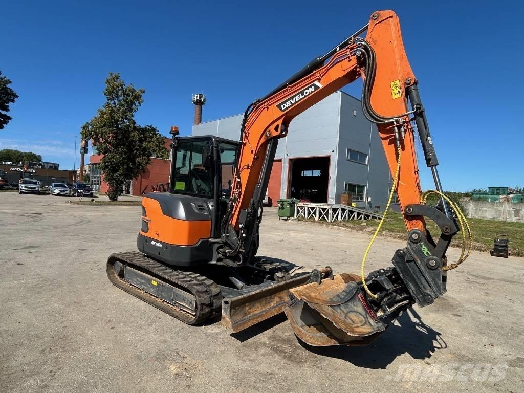 Develon DX 55 R-7 Miniescavatori